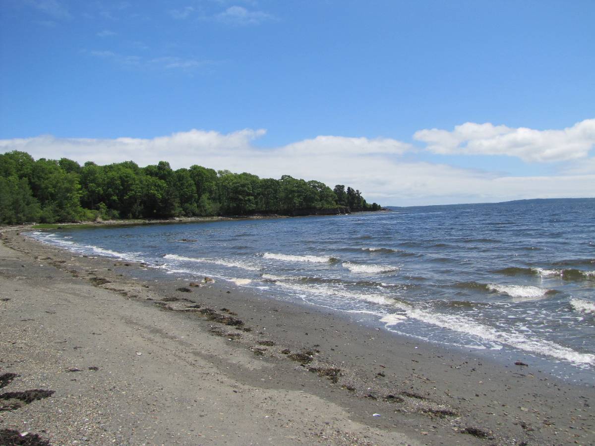 Real Estate Listing - Searsport Maine - oceanfronthome real estate listing - views of penobscot bay southern exposure sandy beach