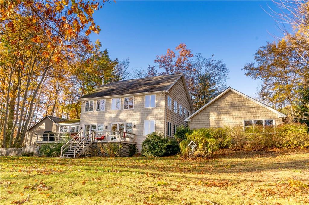 Waterfront home with 3 bedrooms, 3.5 baths for sale on the coast of Maine