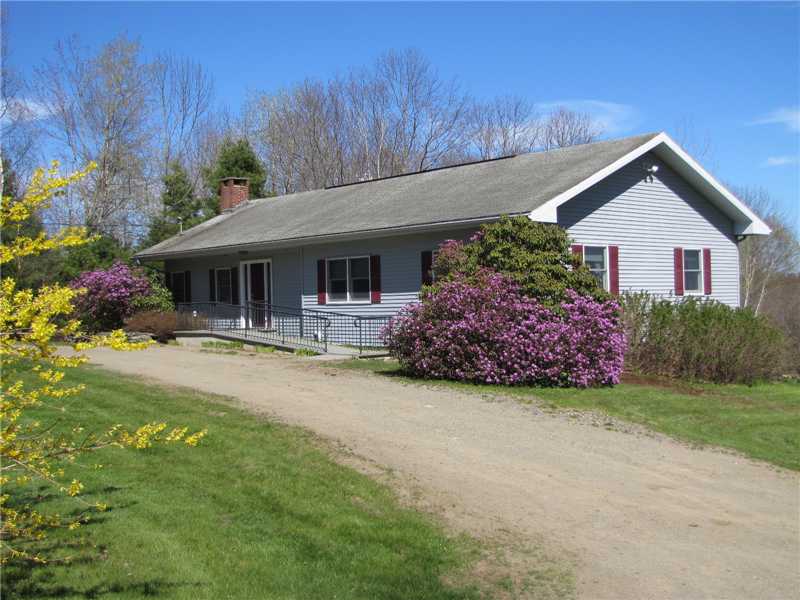 Real Estate Listing - Coastal Ranch Home with a Sun Room, Deck and 2-Car Garage - 
		55 Bayview Drive Northport, Maine