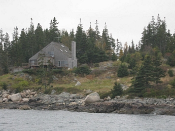 Contemporary oceanfront home in Maine