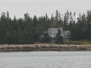 Shingle style oceanfront home in Maine